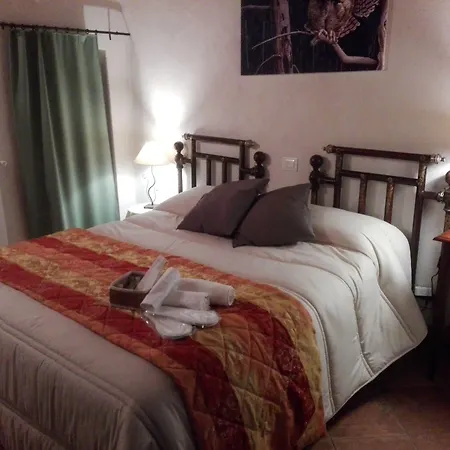 Residenza Storica Le Civette מלון *