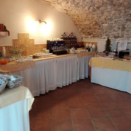 Residenza Storica Le Civette ホテル カステル・デル・モンテ