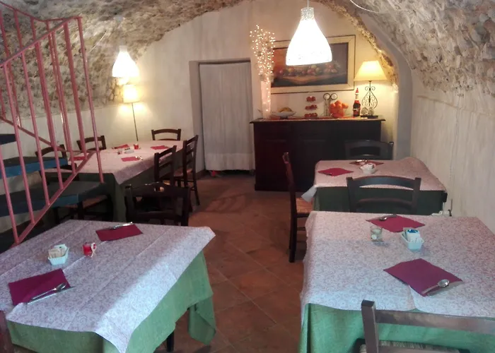 Отель Residenza Storica Le Civette Кастель-дель-Монте