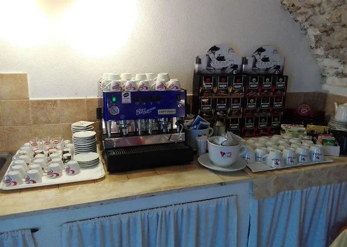 Отель Residenza Storica Le Civette Кастель-дель-Монте