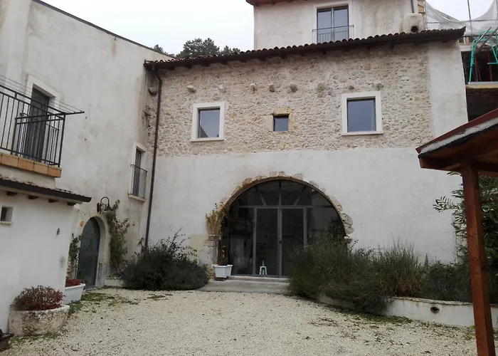 Отель Residenza Storica Le Civette Кастель-дель-Монте